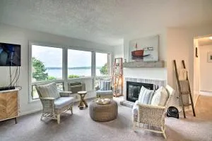Lakefront Dewittville Condo with Private Deck! - Dewittville
