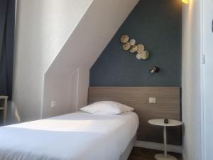 Standard Single Room room in Hôtel Eiffel Kensington