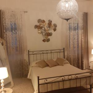 LA CASA SOTTO IL CASTELLO