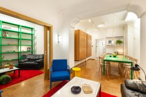 AiR White Tower Apartment