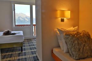 Hotels SOWELL Family La Lauziere : Chambre Triple avec Balcon