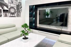 Magnifique villa de 110m2 - grand parking- pas loin de Paris