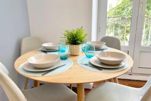 #CC Le Cadet Jean Jaurès A B and E tramway T2 equipped