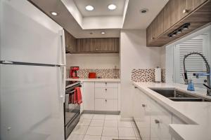 Palm Springs Retreat with Pool Access, Near Downtown