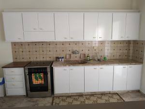 Vangelis apartment near Athens Airport