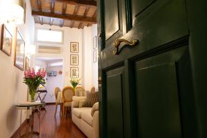 One-Bedroom Apartment room in Babuino 79