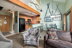 River Mountain Lodge Horseshoe Gulch Condo: Ski-In To Downtown Breck