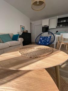 Appartements LAPEROUSE 2B coeur de ville et plage a pied pour 4 - parking prive gratuit : photos des chambres