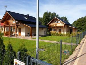 OSADA CZTERY PORY ROKU - DOM JESIEN