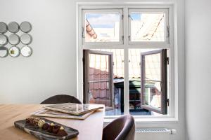 Regent 5 - Large Apt with Terrace right in Centre of Copenhagen