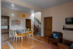 StayVista at Sunshine Estate Serene 2BR Pet Friendly Villa in Chail with view