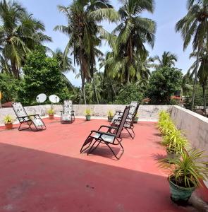 Raaj Inn studios