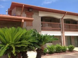 Countryside Inn - Edna