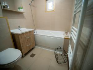 L&R Modern Apartment