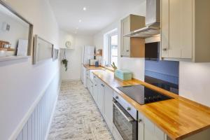 Host & Stay - Beach Retreat