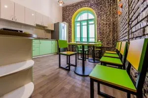 Vorobey Hostel - Posëlok Chokolovka