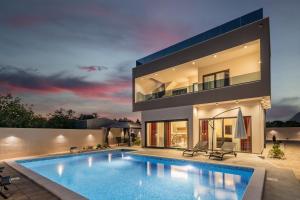 Villa Sea View Mandriol 