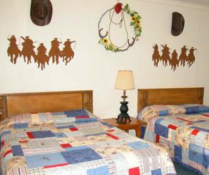 Superior Double Room with Two Double Beds room in Sequoia Motel