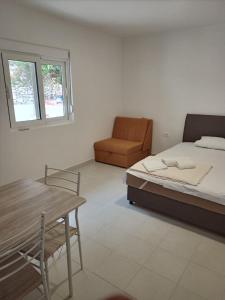 Bay Leaf Apartments