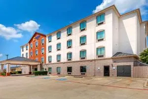 Comfort Inn Near UNT - Aubrey