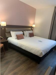 Hotels Kyriad Crepy En Valois : photos des chambres