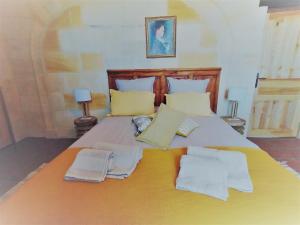 B&B / Chambres d'hotes Domaine de Gaia, Piscine, Petanque, Ping Pong, proche Saint-Emilion : photos des chambres