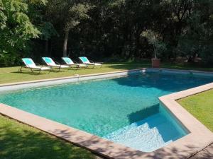 Villas Villa de 4 chambres avec piscine privee jardin clos et wifi a Orange : photos des chambres