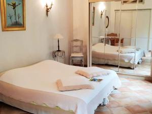 Villas Villa raffinee a Orange avec piscine privee : photos des chambres