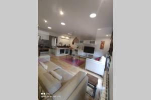 Un balcón sobre el Rio Sella