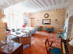 B&B / Chambres d'hotes Domaine de Gaia, Piscine, Petanque, Ping Pong, proche Saint-Emilion : photos des chambres