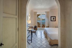 Therasia Resort Sea and SPA - The Leading Hotels of the World