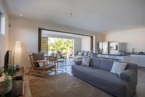 Jan Sofat LUX A24 - نيوبورت