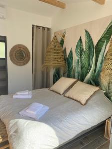 Maisons de vacances Petit nid douillet en Luberon avec spa : photos des chambres