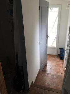 Sejours chez l'habitant Chambre a l etage : photos des chambres