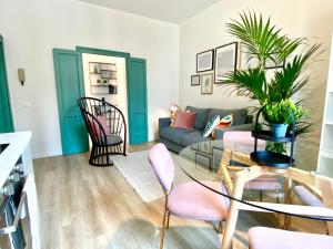 Fara Cinque Small Apartment