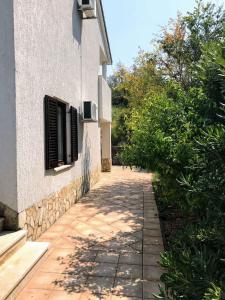 Apartments in Klimno, Dobrinj - Insel Krk 41813 