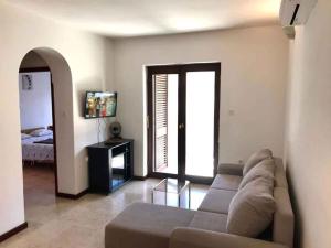 Apartments in Klimno, Dobrinj - Insel Krk 41812