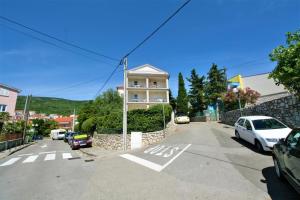 Apartments and rooms with parking space Selce Crikvenica 5481