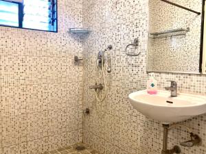 2 Bedoom Apartment with Pool in BAGA Holiday Home CASA STAY