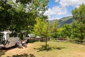 Villages vacances Camping RCN Val de Cantobre : photos des chambres