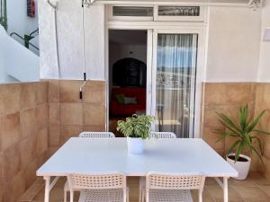 Apartment in Mogan with pool and nice views