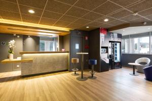 Hotels Ibis Budget Bourgoin Jallieu Centre : photos des chambres