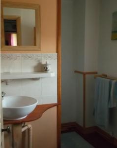 B&B / Chambres d'hotes Chambres et Tables d'hotes a l'Auberge Touristique : Chambre Familiale avec Salle de Bains Privative