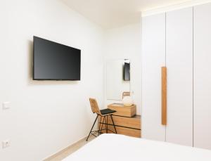 ROOF GARDEN SUITE