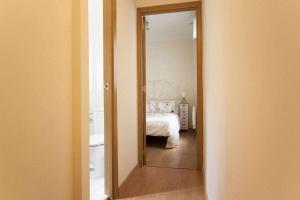 Dos dormitorios al lado del metro centrico moderno