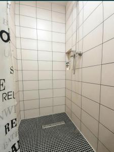 Тихая, уютная квартира на левом берегу, Калиновая, пр Слобожанский