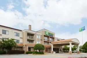 Holiday Inn Express Tifton by IHG - مولتري