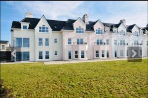 Luxurious Beach Front Apartment in Portrush