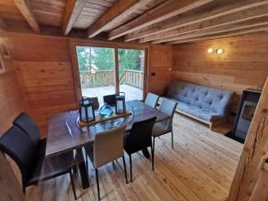 Chalets Les cabanes du domaine de l Esperluette : photos des chambres