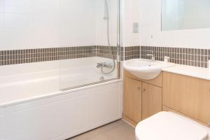 One-Bedroom Apartment room in City Stay Apartments - Vizion